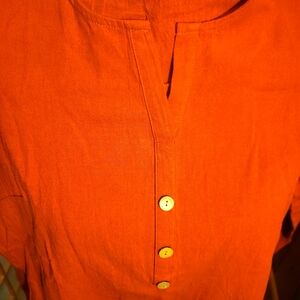 Burndt Orange Casual Shirt Pt To Pit 20 In. Neck To Hem. 25 In